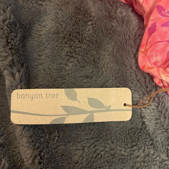 Banyantree north shore off the shoulder ruffled top one size fits all NWT - Picture 5 of 6